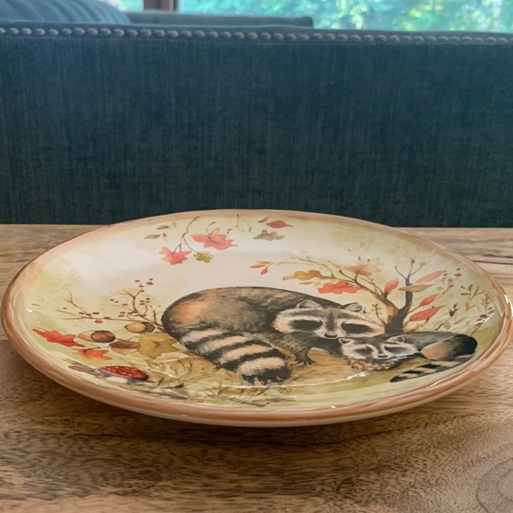 Collectible Raccoons in Fall Ceramic Plate - Fall 2023 collection - Picture 4 of 4